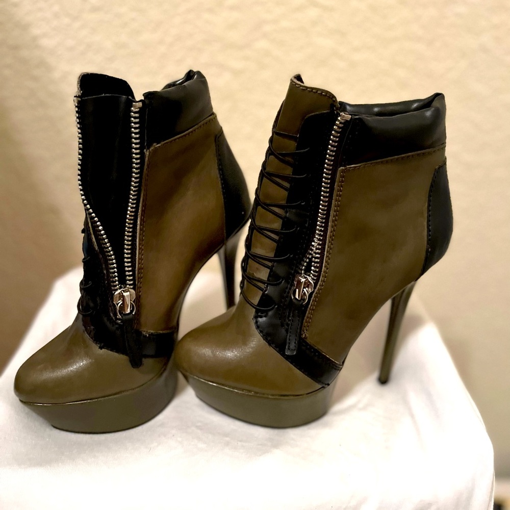 Steve Madden boots